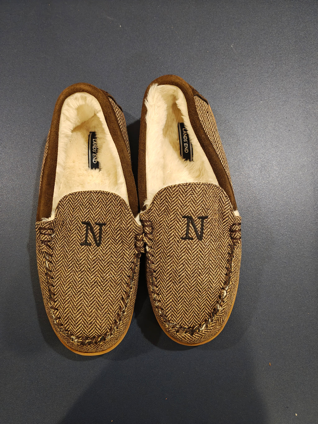 Lands' End Men's Fuzzy Lined Suede Moccasin Slippers Monogrammed N - Size 10