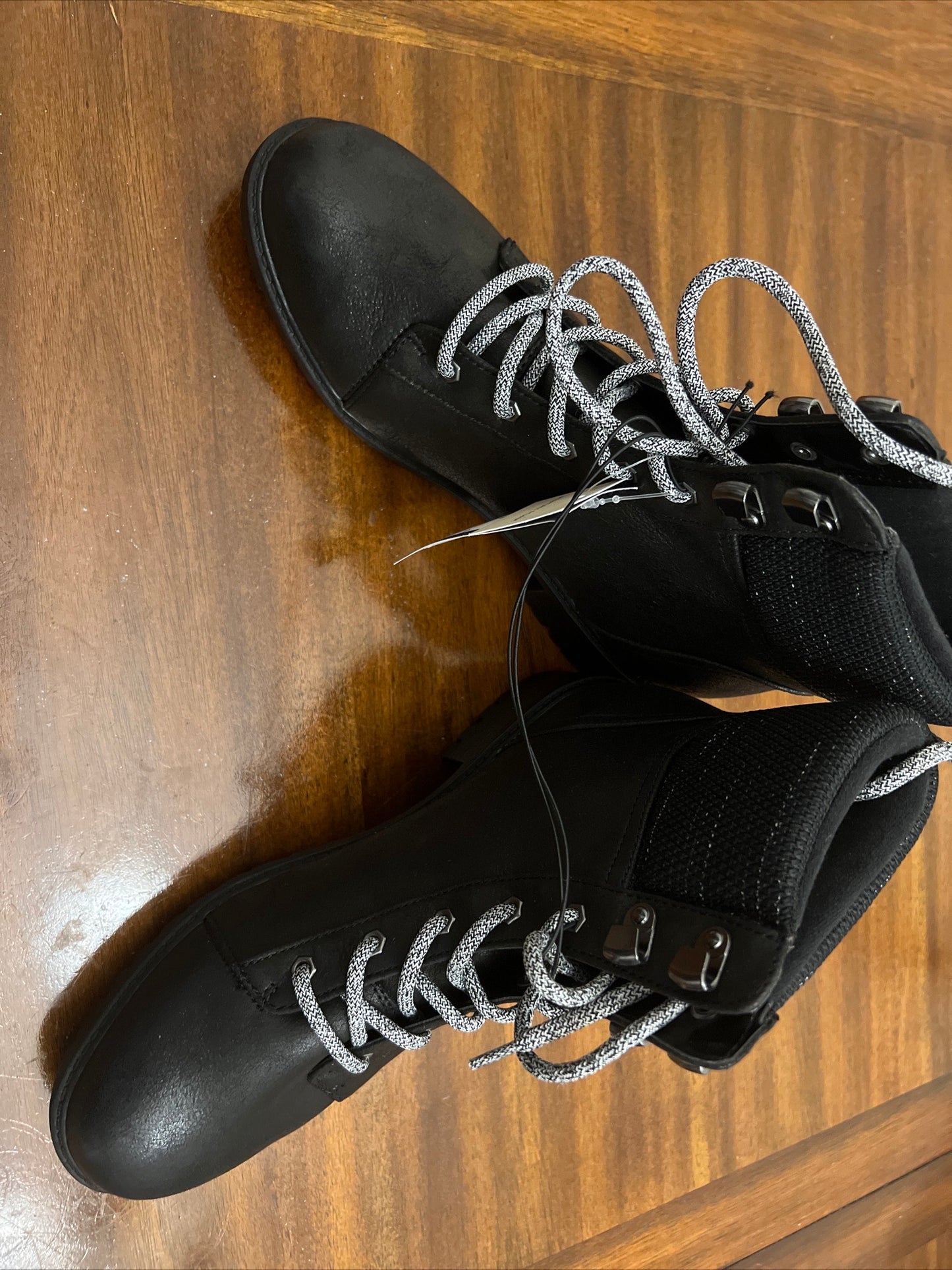 Women's Lue Lace-Up Hiking Boots