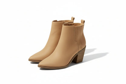 Universal Thread Women's Whitney Zipper Heeled Boots - 7