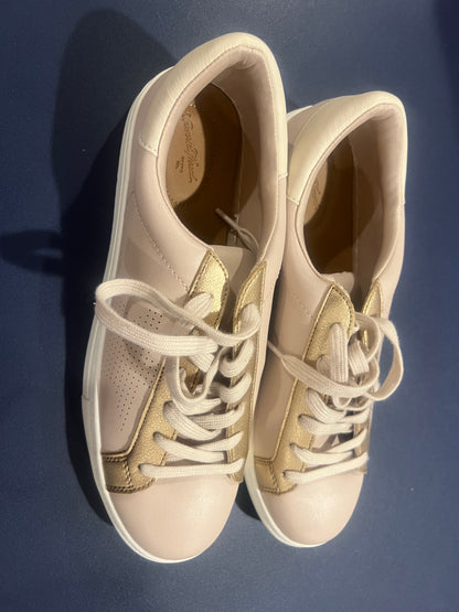 Universal Thread Women's Rose Gold Beige Sneakers - 11